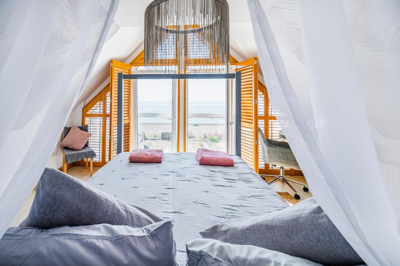Pebble Paradise Beachfront Family Getaway Pevensey Exterior foto